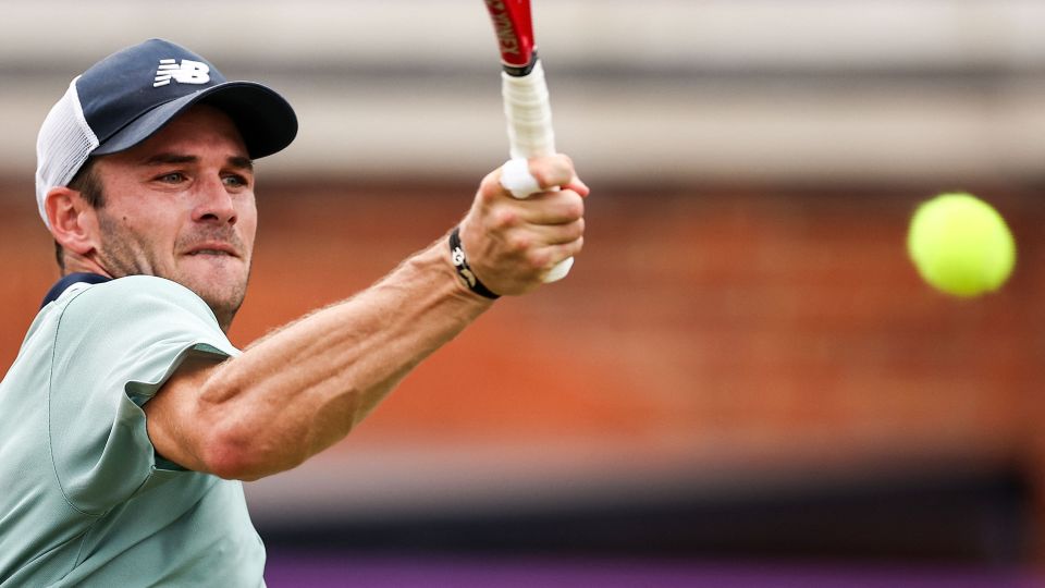 被视为一名 被视为一名